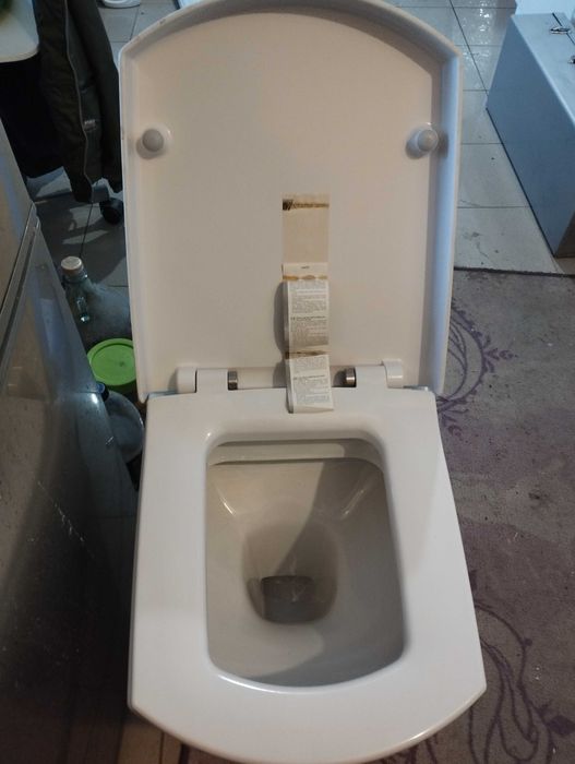 Качествена тоалетна чиния Viillery& Boch внос от  Германияяh 1748