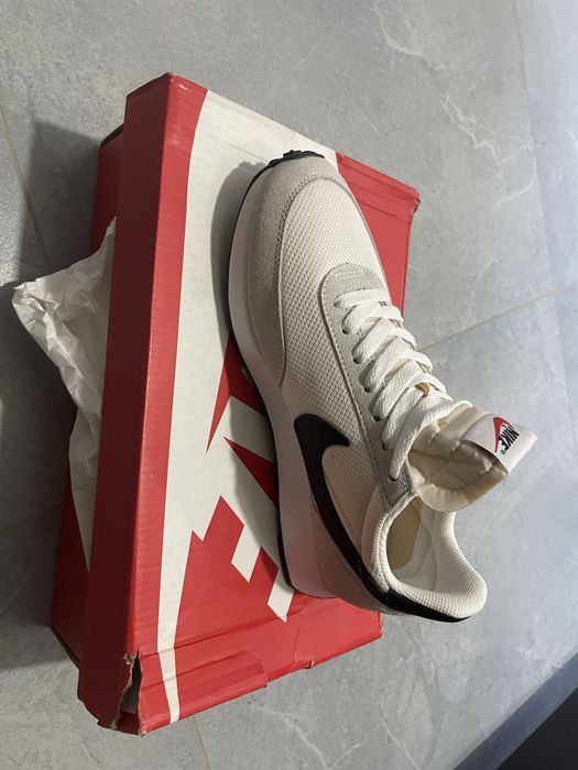 Продам кроссовки Nike