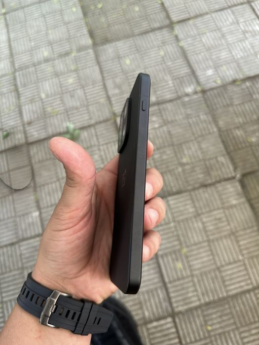 Продавам Oneplus 15 512gb