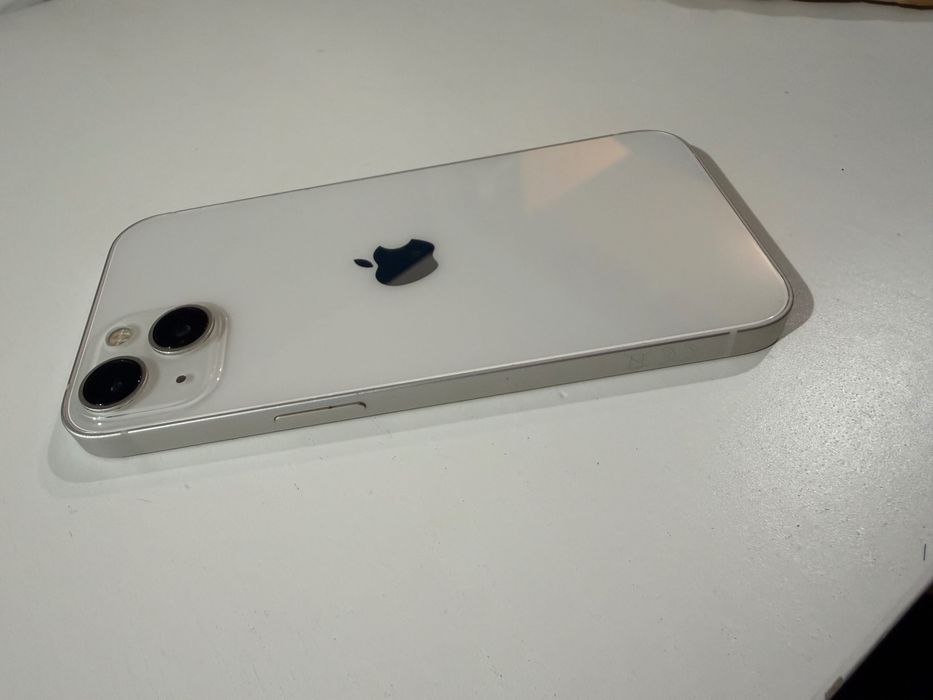 iphone 13 128gb бял