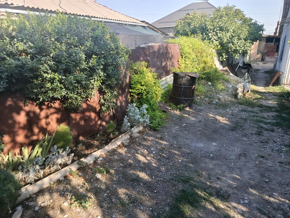 Продам дом  в городе с участком 7 соток