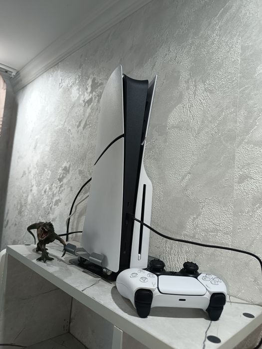 Продам Playstation 5 Slim