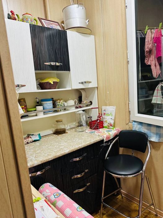 ÷ ЧИЛАНЗАР 18-квартал 1 комнатная МЕБЕЛ+ТЕХНИКА продаётся квартира