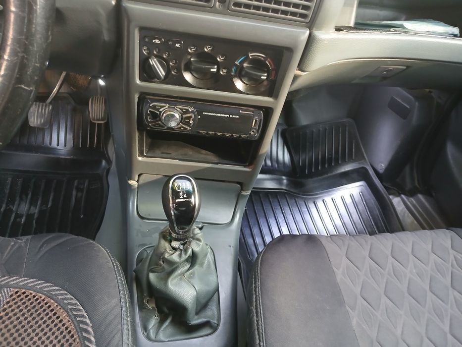 Нексия сотилади срочно