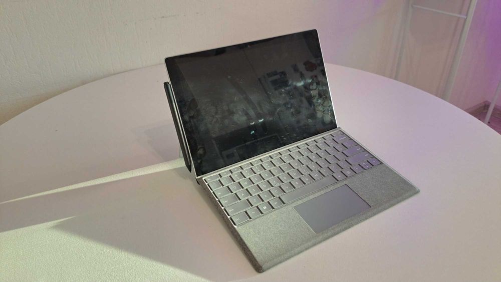 Microsoft Surface Pro 6 i7 / 16GB / 1TB