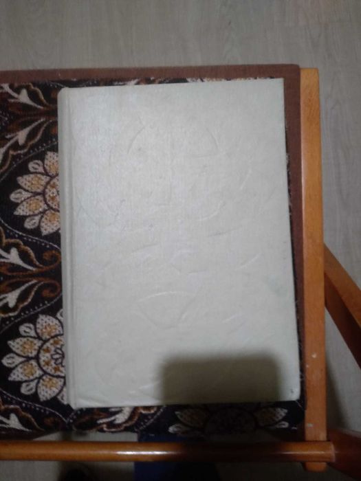 Vand Istoria literaturii romane vol I si III