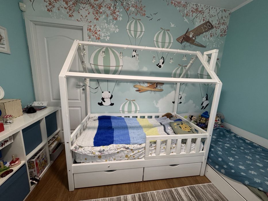 Детско дървено легло