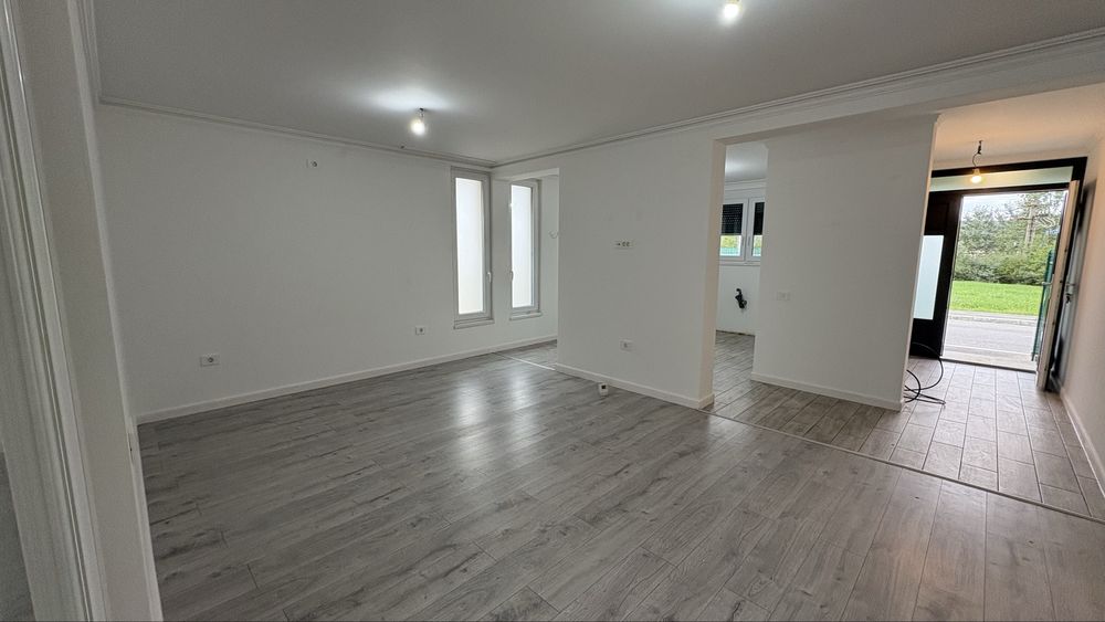 Casa de Vanzare, 250mp teren, 110 construiti.