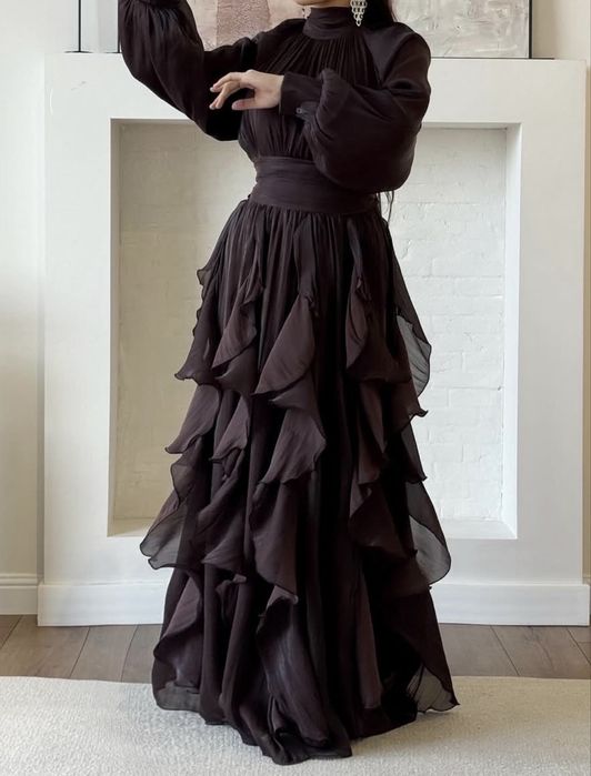 Элегантное вечернее платье