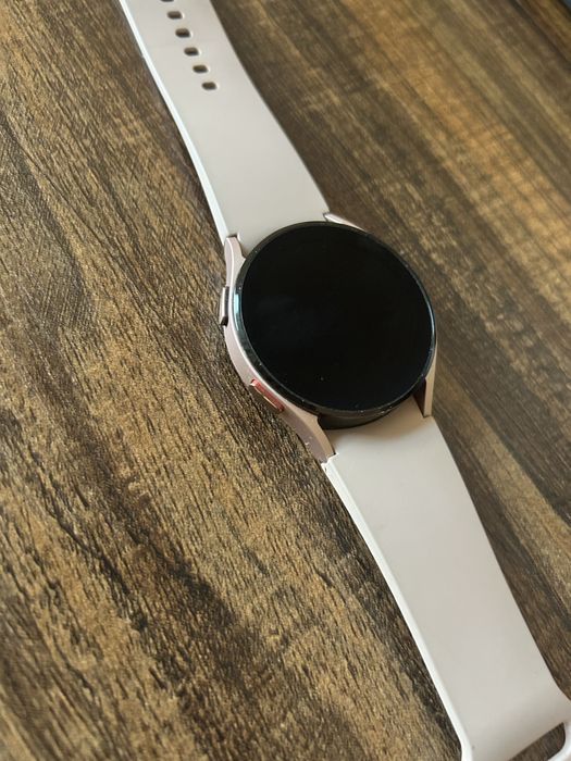 Samsung Galaxy Watch 4 - Pink Gold - 40 mm