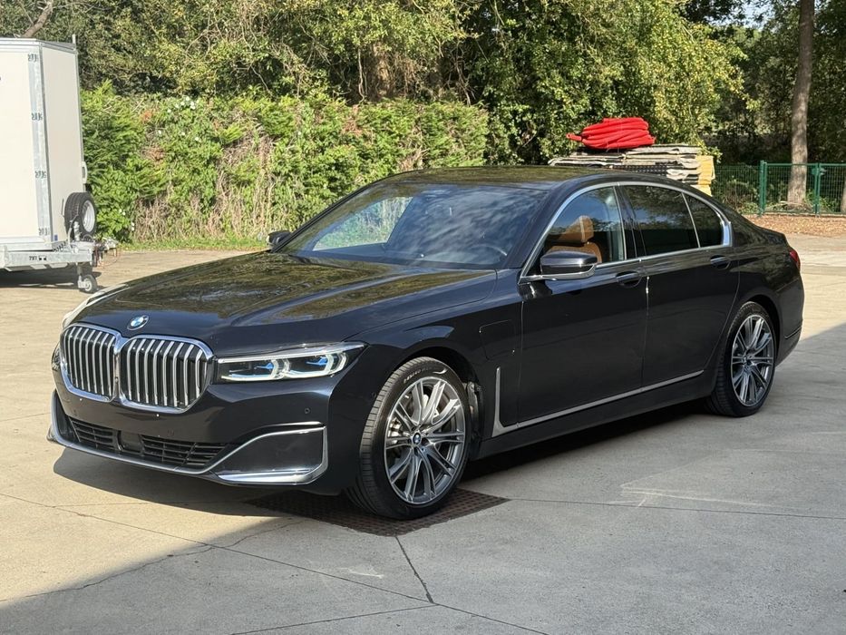 BMW Seria 7 BMW 745e Luxury Individual
