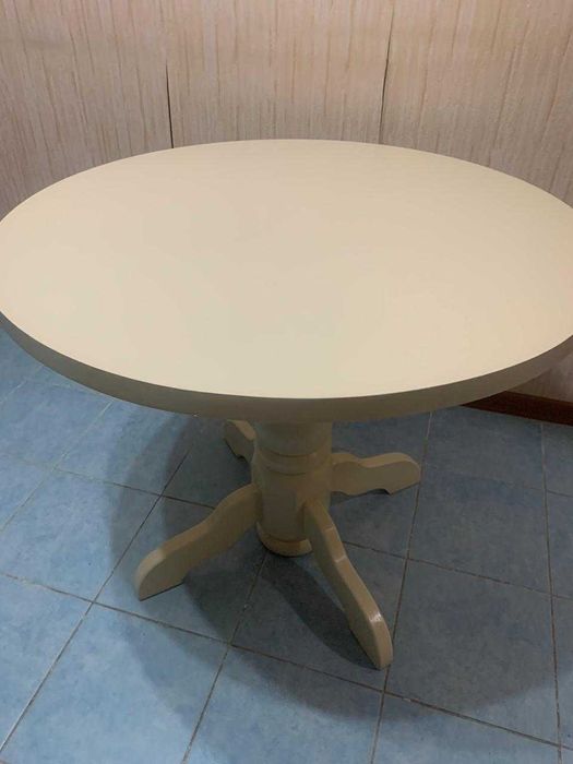 Круглый стол разных размеров