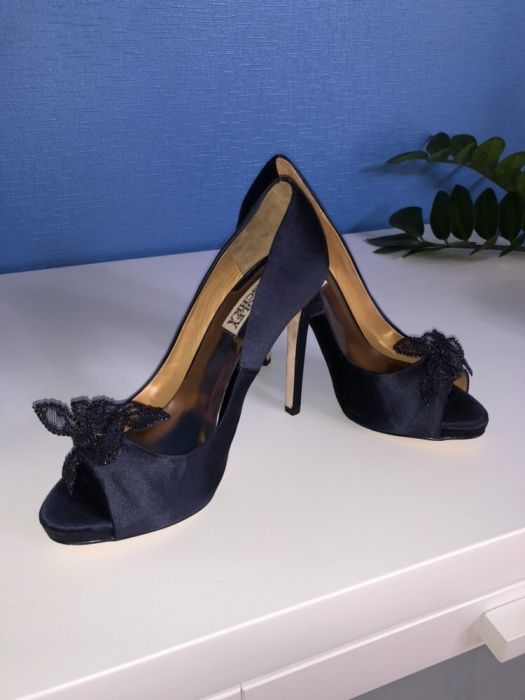 Туфли нарядные бренд Badgley Mischka