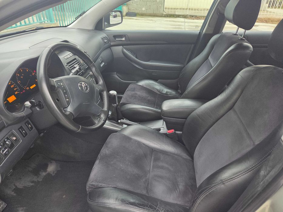 Продава Toyota Avensis