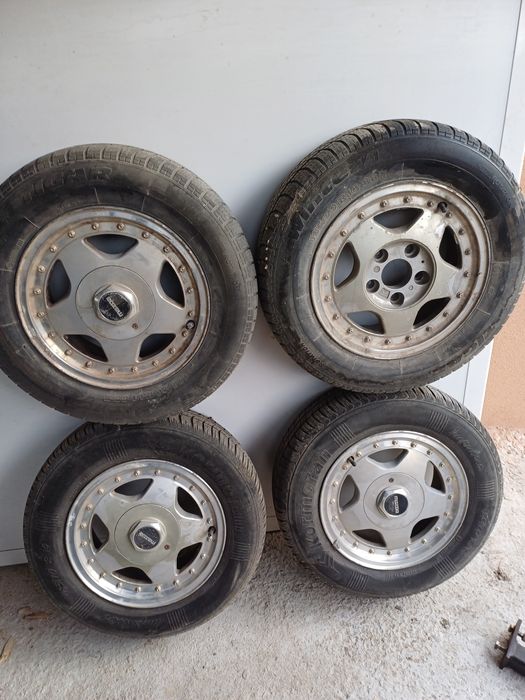 Комплект алуминиеви джанти с летни гуми