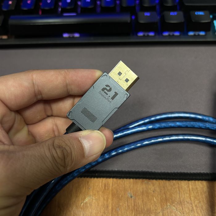 Видеокабель ULT-Unite DisplayPort 2.1 (2 метра)