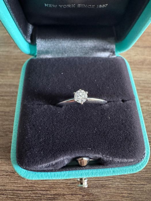 Inel de logodnă platina cu diamant original Tiffany & Co. – certificat + acte complete