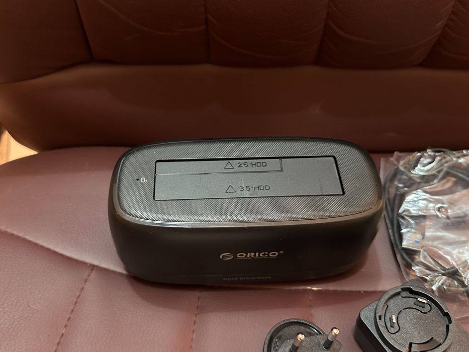 НОВА докинг станция за хард диск или SSD между 2.5 и 3.5 инча Orico
