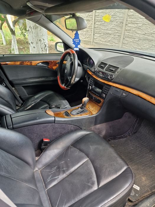 MERCEDES-BENZ E-Class 2005 — imagine 3