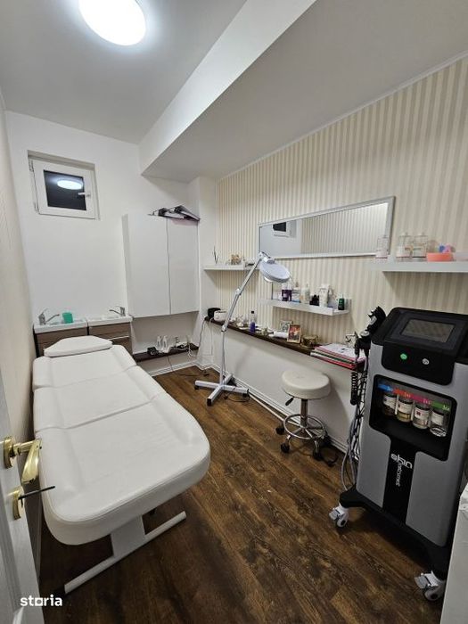 Spatiu comercial, 102 mp, salon de infrumusetare complet echipat