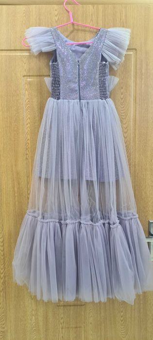 Рокля в лилаво за 8 год.