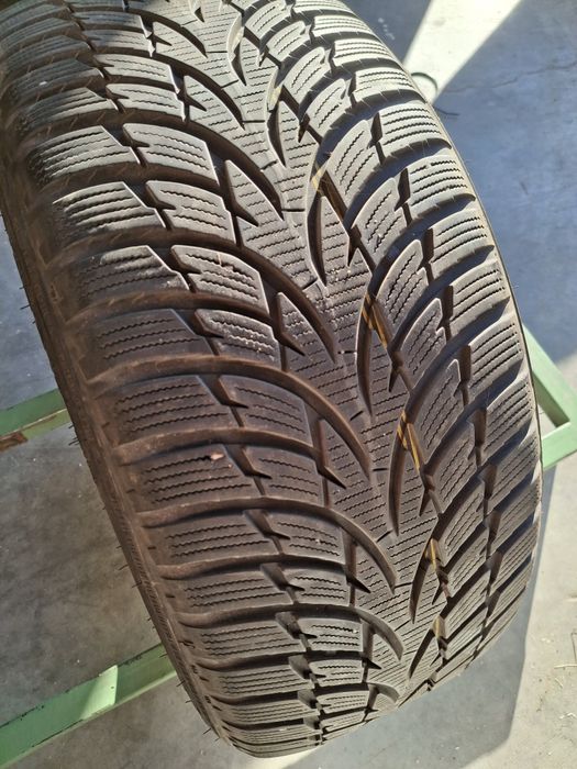 1 Anvelope M+S   225 45 r17 Nokian