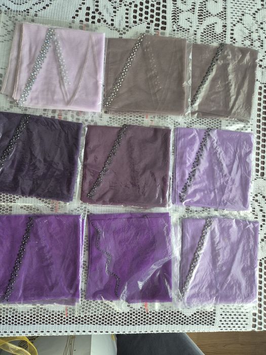 Baticuri cu pietricele deosebite