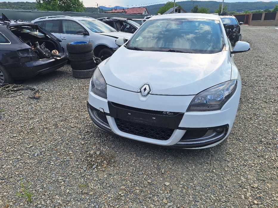 Dezmembrez Renault Megane GTLine motor 1.9 130.cp cod motor F9Q euro 5 ,piele scaune GT Line