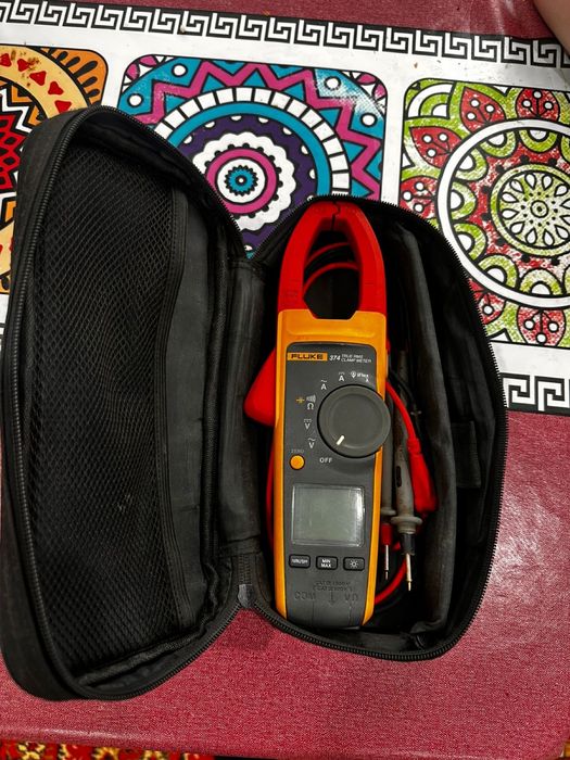 Fluke 374.