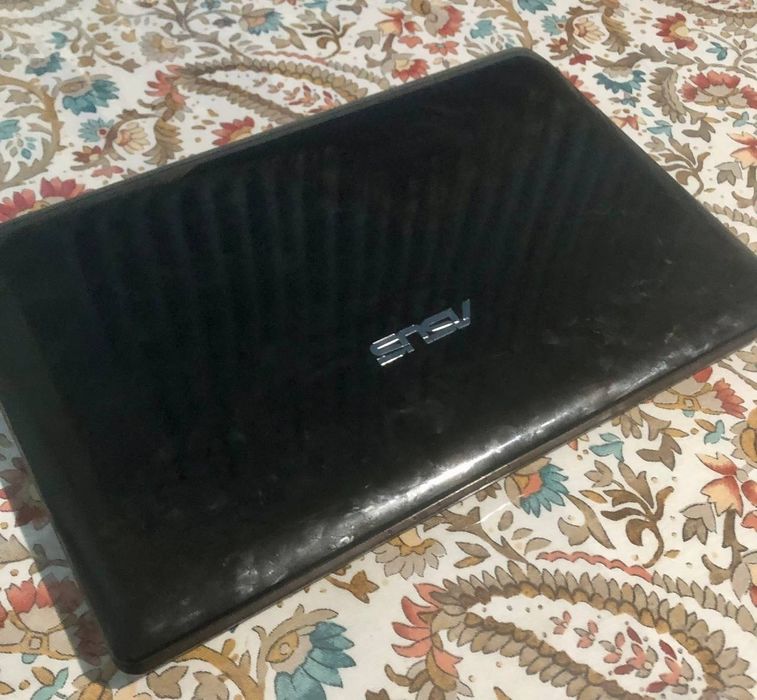 ASUS noutbuk eski model