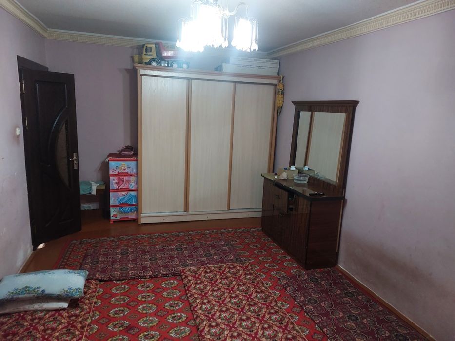 Продаётся квортира двух комнаный.Адрес:северный