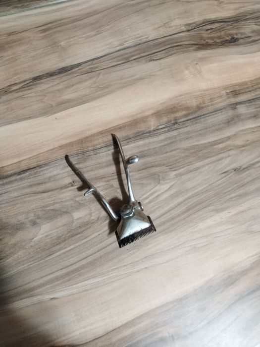 Стара машинка за подстригване