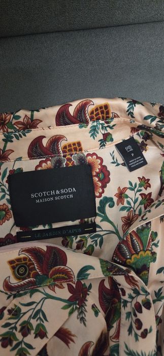 Jacheta Scotch and Soda,material vascoza marimea S,stare foarte buna