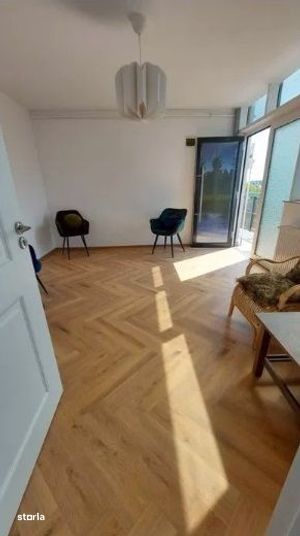 Birouri, cabinete, 20 mp, respectiv 30 mp, zona Portelanului-Iris