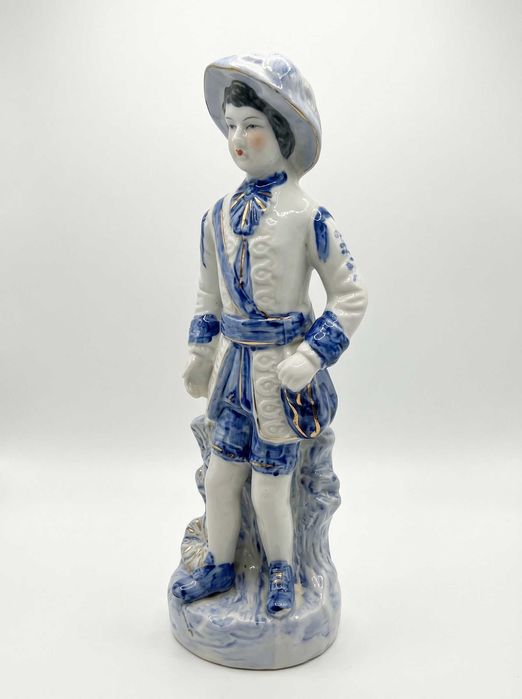 Статуэтка «Юный кавалер» (Кобальт и Золото)