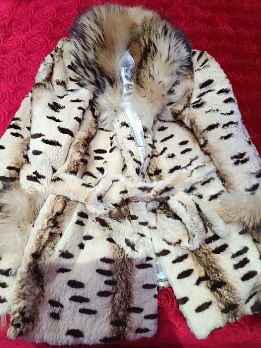 Красиво палто, размер Л/ХЛ!