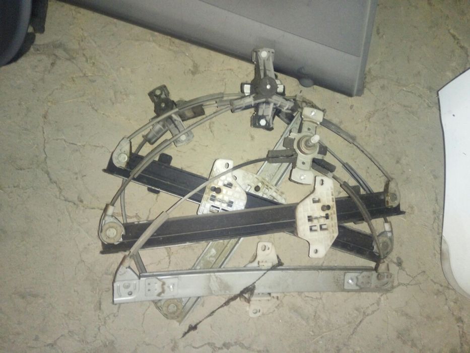 Миханизм спарк ойнак стекло кутарадиган