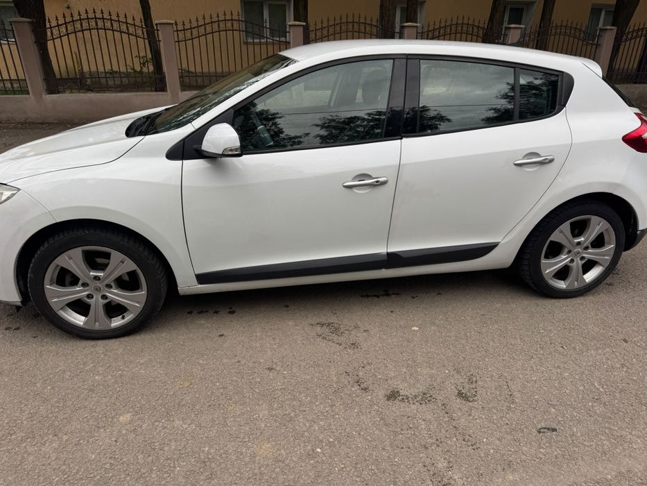 RENAULT Megane 2010 — imagine 3