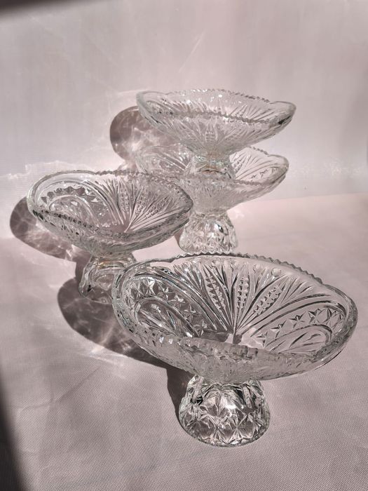 Хрустальные конфетницы б/у 4шт
