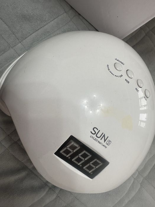 Продам лампу для маникюра