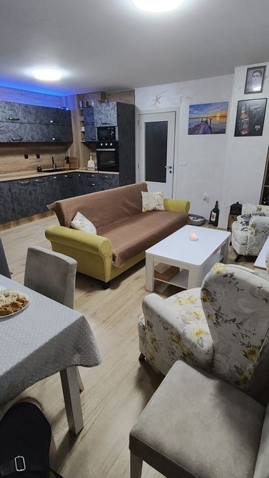 Дава се под наем Тристаен апартамент в Стара Загора, ОРБ - 99 кв.м за 128000 € - Снимка #9