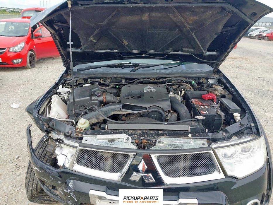Dezmembrez Mitsubishi L200 2.5 Diesel 2010