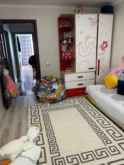 Продам 3 комнатную квартиру
