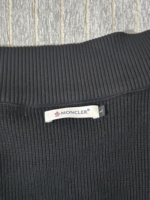 Куртка от Moncler