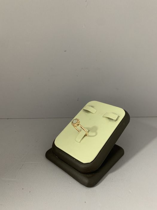 Кольцо с камнями /КА 55643