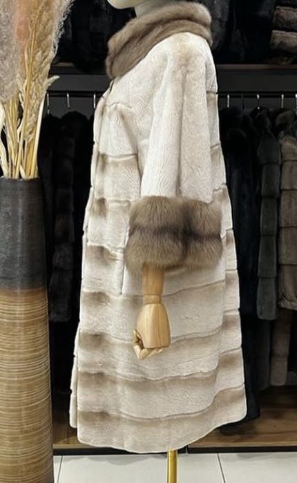 Продается шикарная шуба