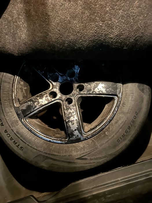 Продам диски с летней резиной