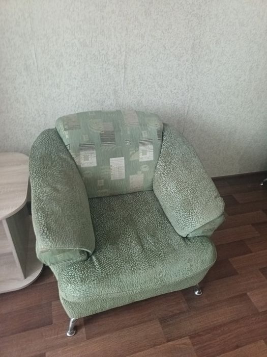 Диван отдам бесплатно