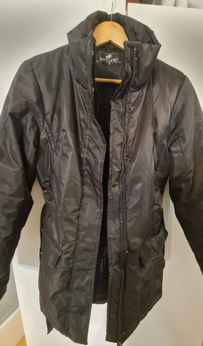 Jacheta/geaca/haina de iarna pt femei, impermeabila, ok și pt schi/ski