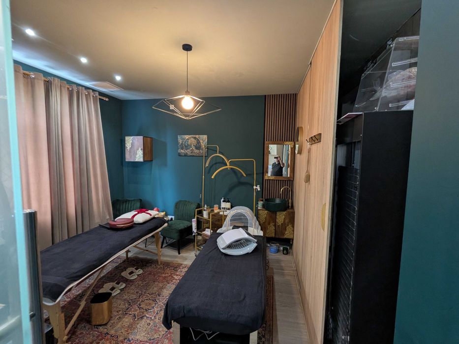 Cafenea Salon plus spatiu Rin Grand Residence